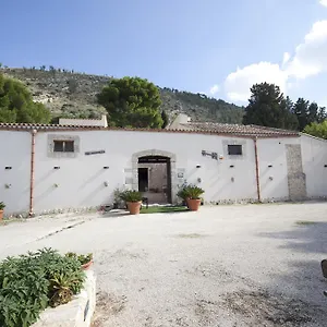 Turismo Rurale Baglio Fastuchera Hotel